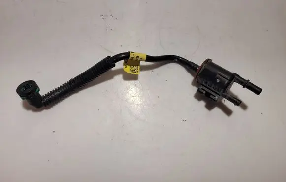 Ford Mustang VI Brake vacuum hose/pipe JR3C188B