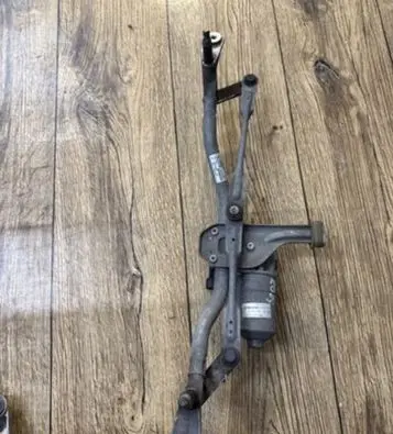 Renault Trafic III (X82) Front wiper linkage and motor 288004907r