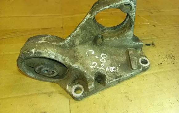 Peugeot 807 Driveshaft support bearing bracket 1484797080