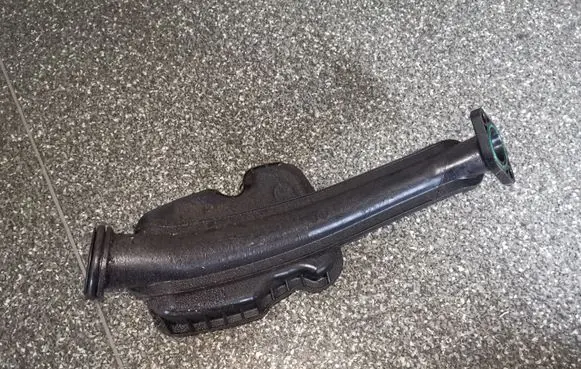 Volvo V70 Intake resonator 30774691