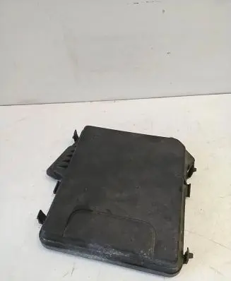 Renault Megane III Fuse box cover 284040002R