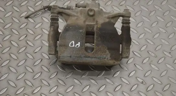 Volkswagen PASSAT B8 Front brake caliper