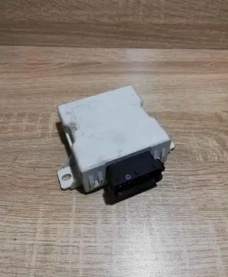 Toyota Avensis T250 Window wiper relay 150696