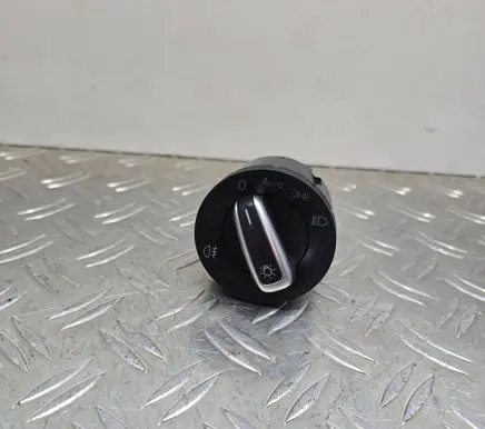 Volkswagen Golf V Light switch