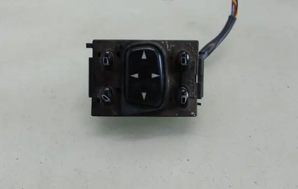 Mercedes-Benz S W220 Wing mirror switch 2208211551