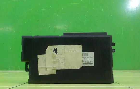 Jaguar XF X250 Central body control module PRZOD