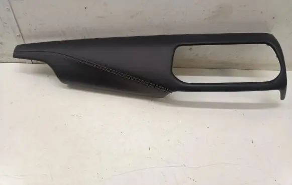 Nissan Qashqai J12 Panel trim 682116UA0A