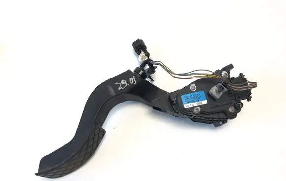 Audi A6 S6 C5 4B Accelerator throttle pedal 8D1723523G