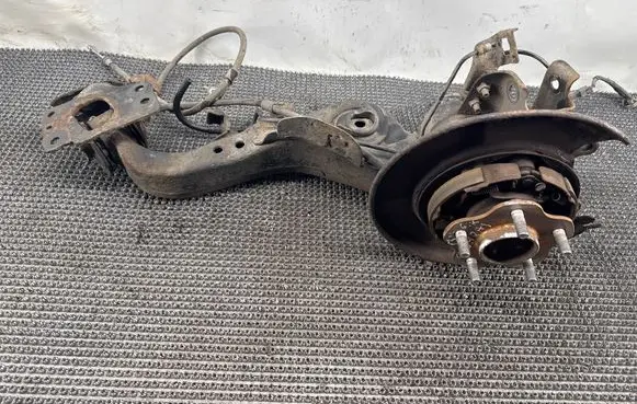 Nissan Qashqai Rear wheel hub 