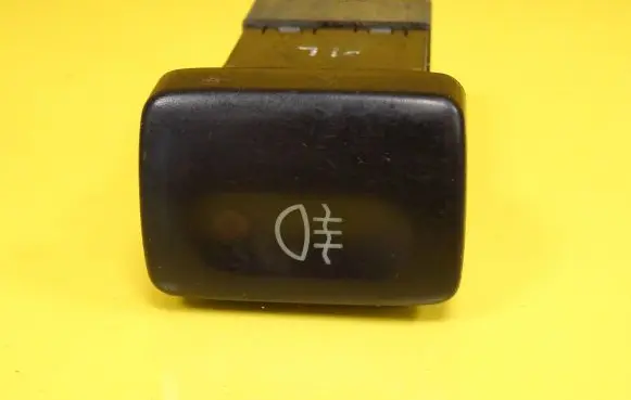 Fog light switch