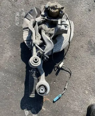 BMW X1 E84 Front wheel hub