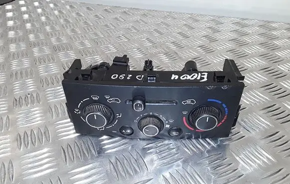 Peugeot 207 Climate control unit N108224Q