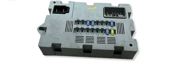 Land Rover Range Rover Sport L494 Fuse module CPLA14Q073AA 73707520 1410010951