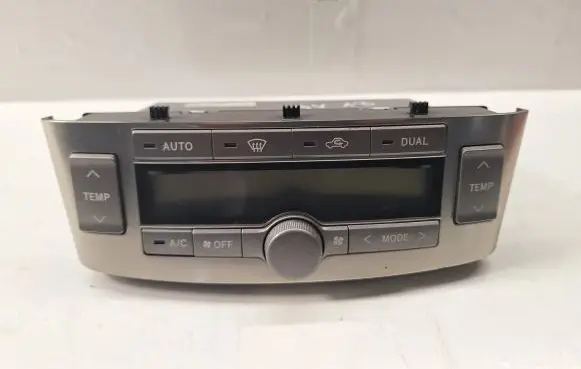 Toyota Avensis T250 Climate control unit 5590005271 MB1465706740