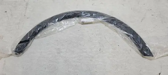 MG ZS Rear arch trim 10734147