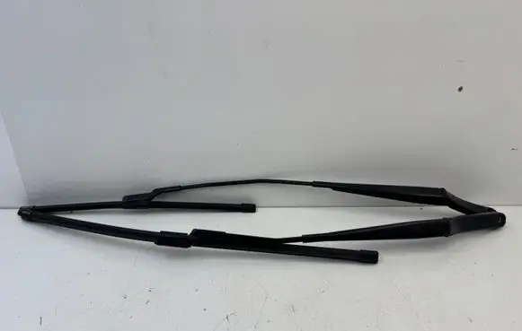 Skoda Superb B8 (3V) Windshield/front glass wiper blade 3V2955409 3V2955410