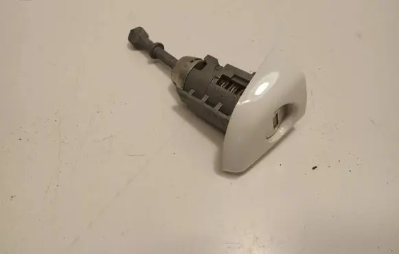 Peugeot 308 Coupe door lock (next to the handle) ZZA4C0142