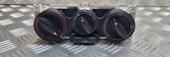 Audi A3 S3 8L Climate control unit 8L0819045A 901510980000 3898H38K33