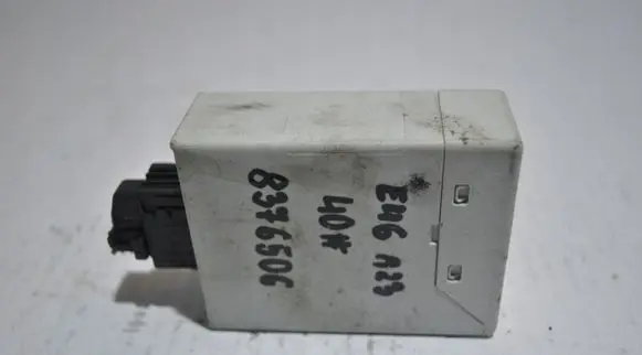 BMW 3 E46 Wing mirror control module 8376506