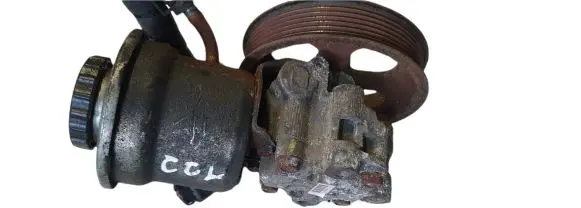 Toyota Avensis T250 Power steering pump NOCODE