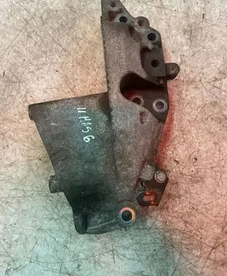 Renault Master III Engine mounting bracket 112310605R