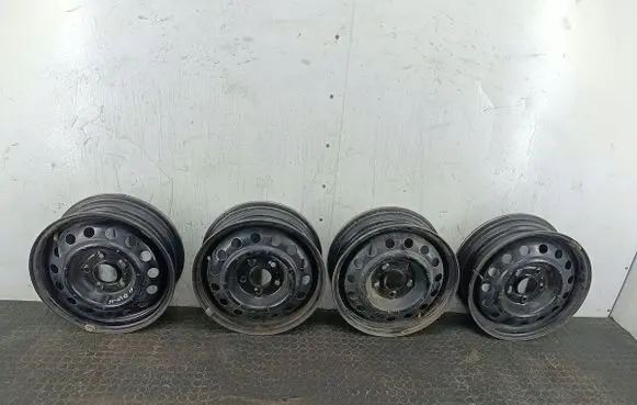 Hyundai i30 R15 steel rim 529102H050