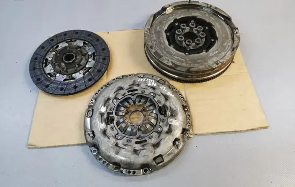 Toyota Avensis T270 Clutch set kit 134500X020