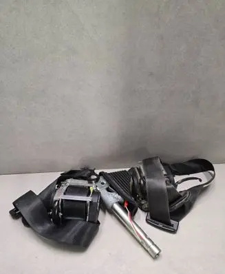 Nissan Qashqai Front seatbelt 5507746B