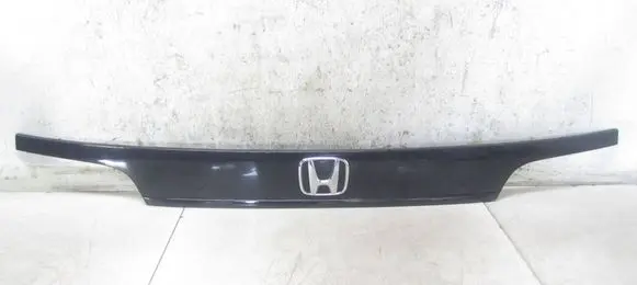 Honda CR-V Rear light center trim bar blend 74890-T1G-E000-