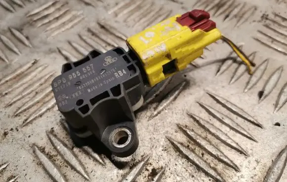 Audi A4 S4 B7 8E 8H Airbag deployment crash/impact sensor 8P0955557