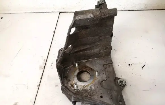 Opel Zafira B Engine mounting bracket 55187918