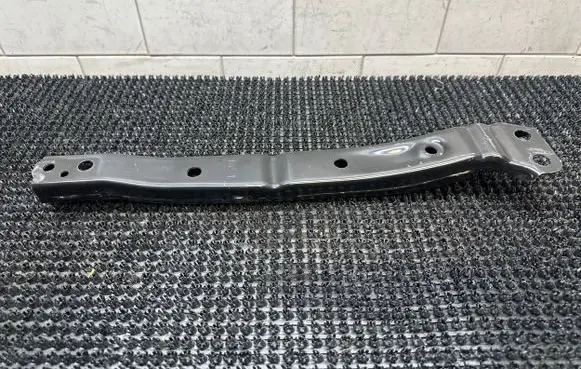 Radiator support slam panel bracket