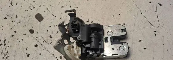 Tailgate/trunk/boot lock/catch/latch