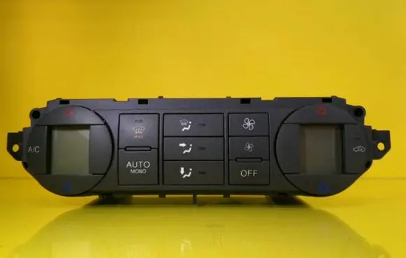 Ford Focus Climate control unit 3M5T18C612AR