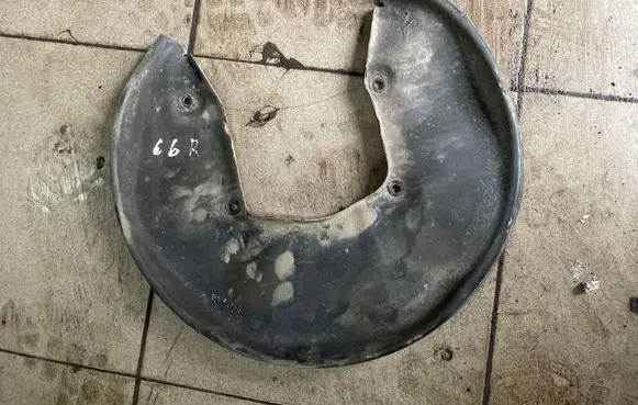 Audi A6 S6 C6 4F Rear brake disc plate dust cover 