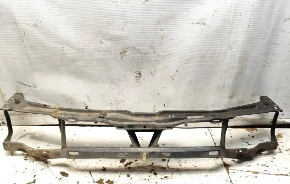 Volkswagen PASSAT B4 Radiator support slam panel