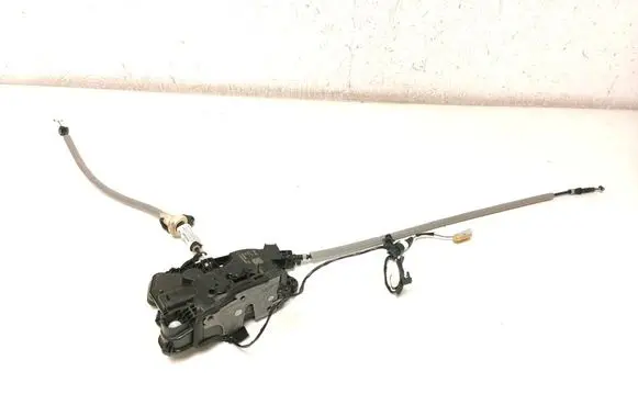 Volkswagen Golf VIII Front door lock 3J2837016A