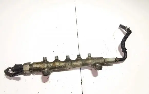 Toyota Avensis T250 Fuel main line pipe