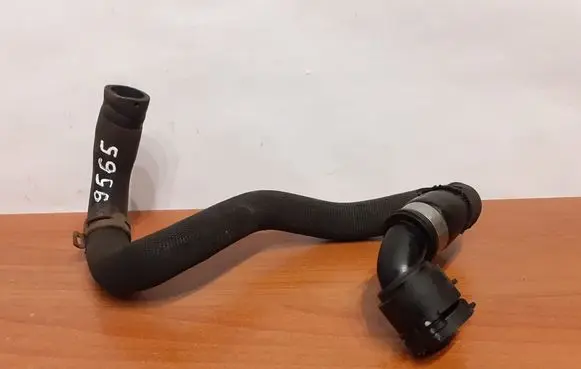 BMW 5 F10 F11 Engine coolant pipe/hose 9241359 9565
