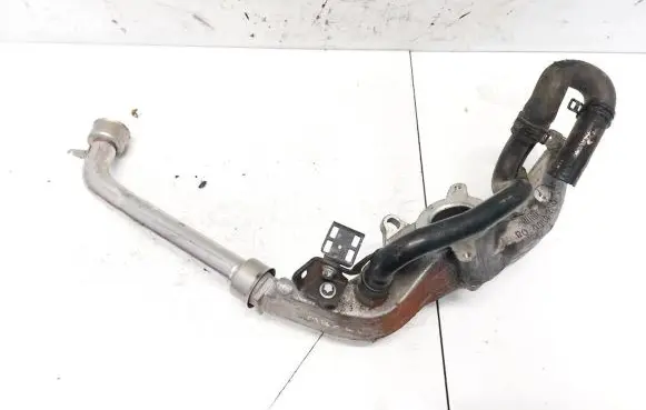 Mercedes-Benz E W211 Engine coolant pipe/hose a646140008