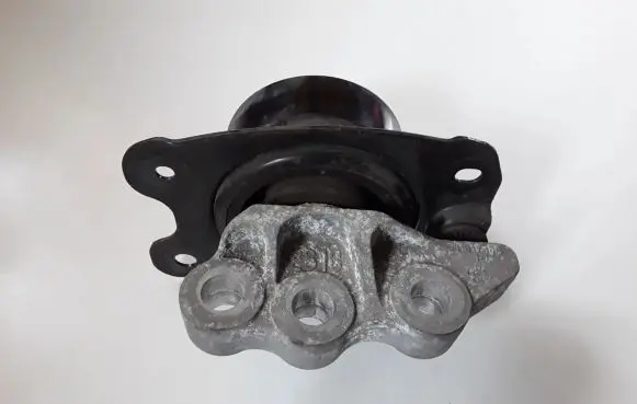 Opel Antara Gearbox mount H61633A