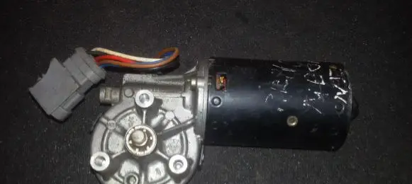 Renault Scenic I Wiper motor 0390241353cep