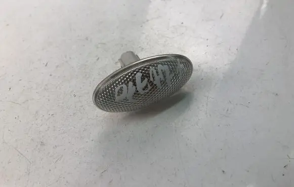 Suzuki SX4 Front indicator light 123456
