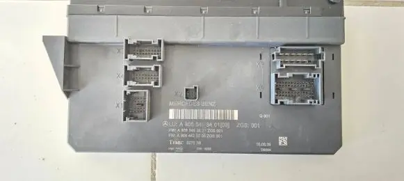 Mercedes-Benz Sprinter W906 Comfort/convenience module A9065453401 A9064420700 A9065453801