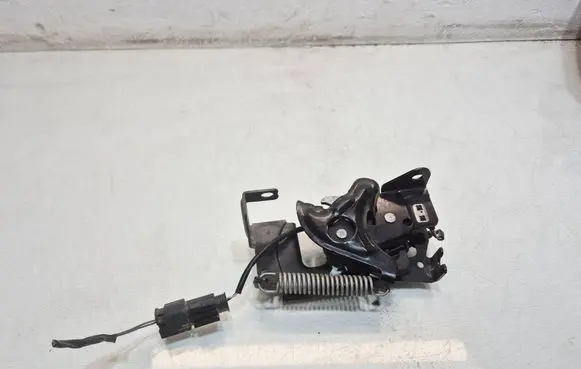 Mini Clubman F54 Engine bonnet/hood lock/catch 7300569