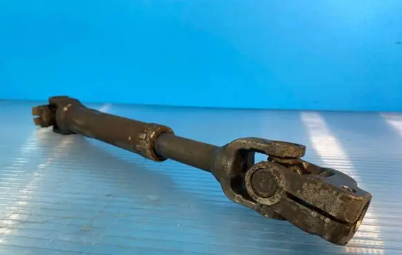 Toyota Auris 150 Steering column universal joint