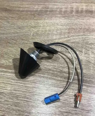 Volkswagen I LT Radio antenna CH34990 760AMP