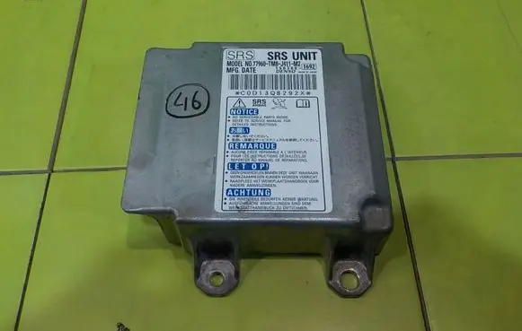 Honda Insight Airbag control unit/module 77960TM8J411M2 SP47