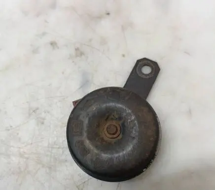 Subaru Forester SF Horn signal E13000030