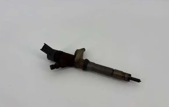 Fuel injector